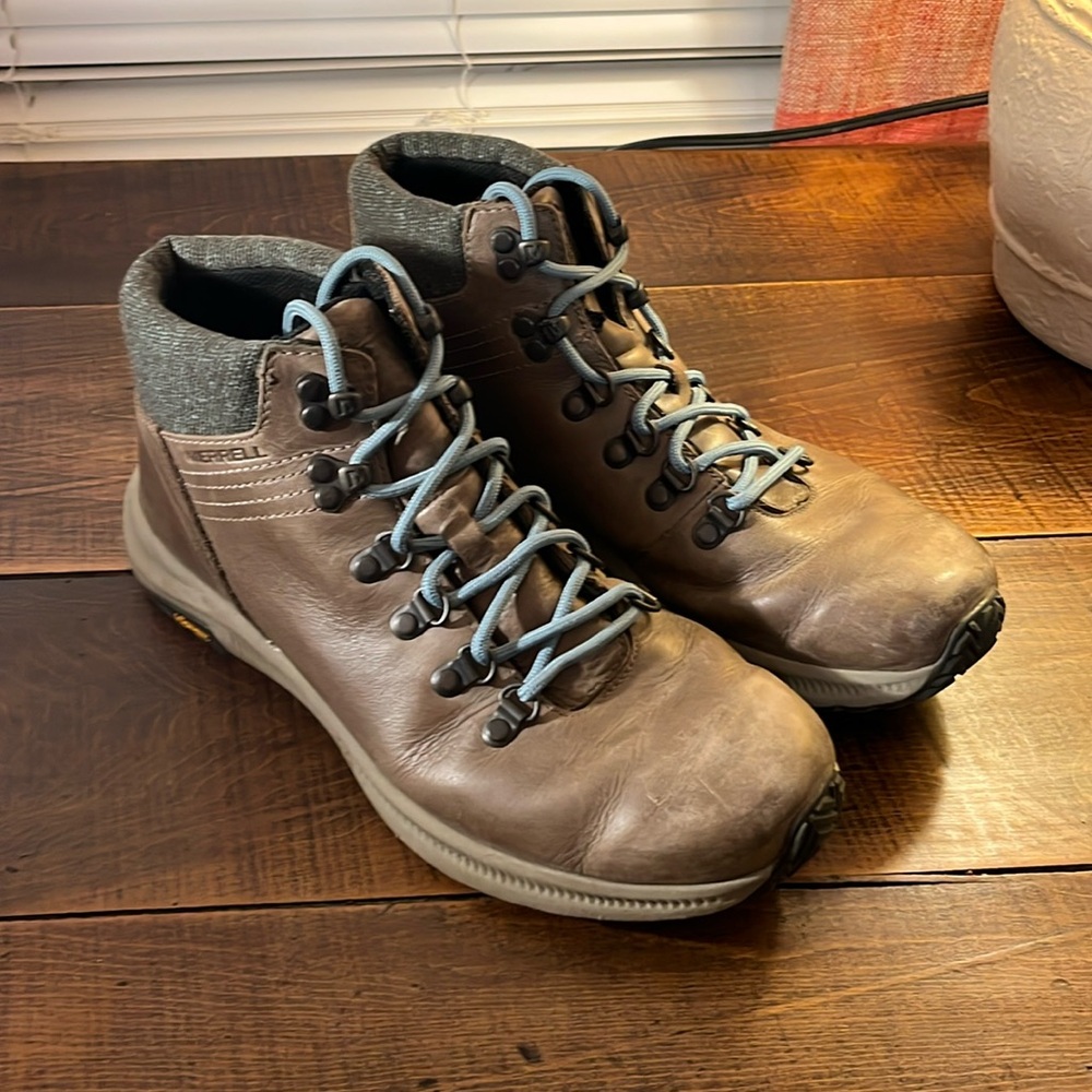 Merrell Ontario Leather Boots - Women’s 9